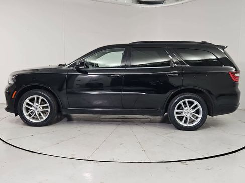 Used 2023 Dodge Durango GT image 3