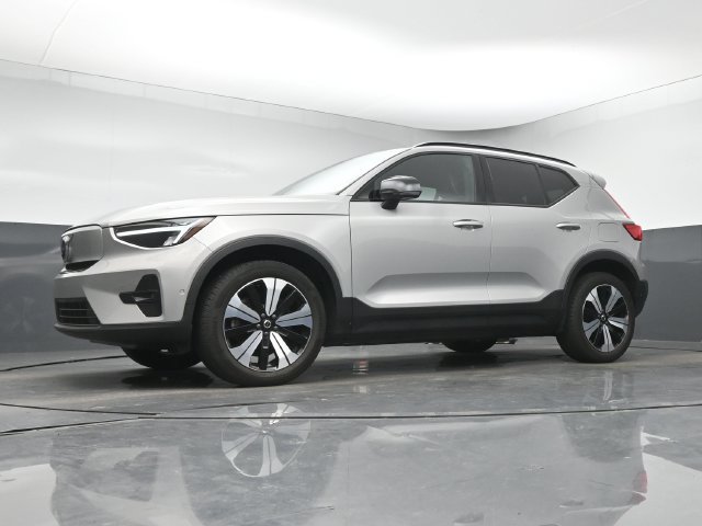 Used 2023 Volvo XC40 Recharge Plus AWD/4WD image 13