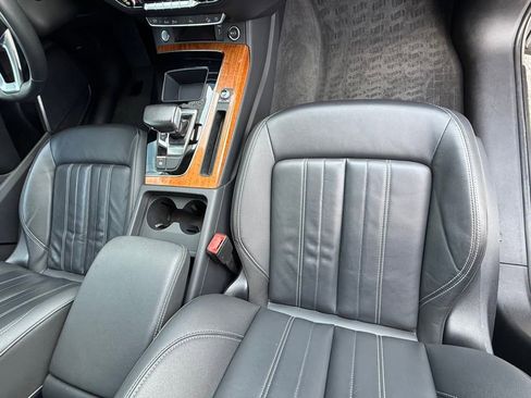 Certified 2023 Audi Q5 2.0T Premium w/ Convenience Package image 38