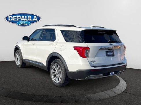 Used 2022 Ford Explorer XLT w/ Equipment Group 202A image 3