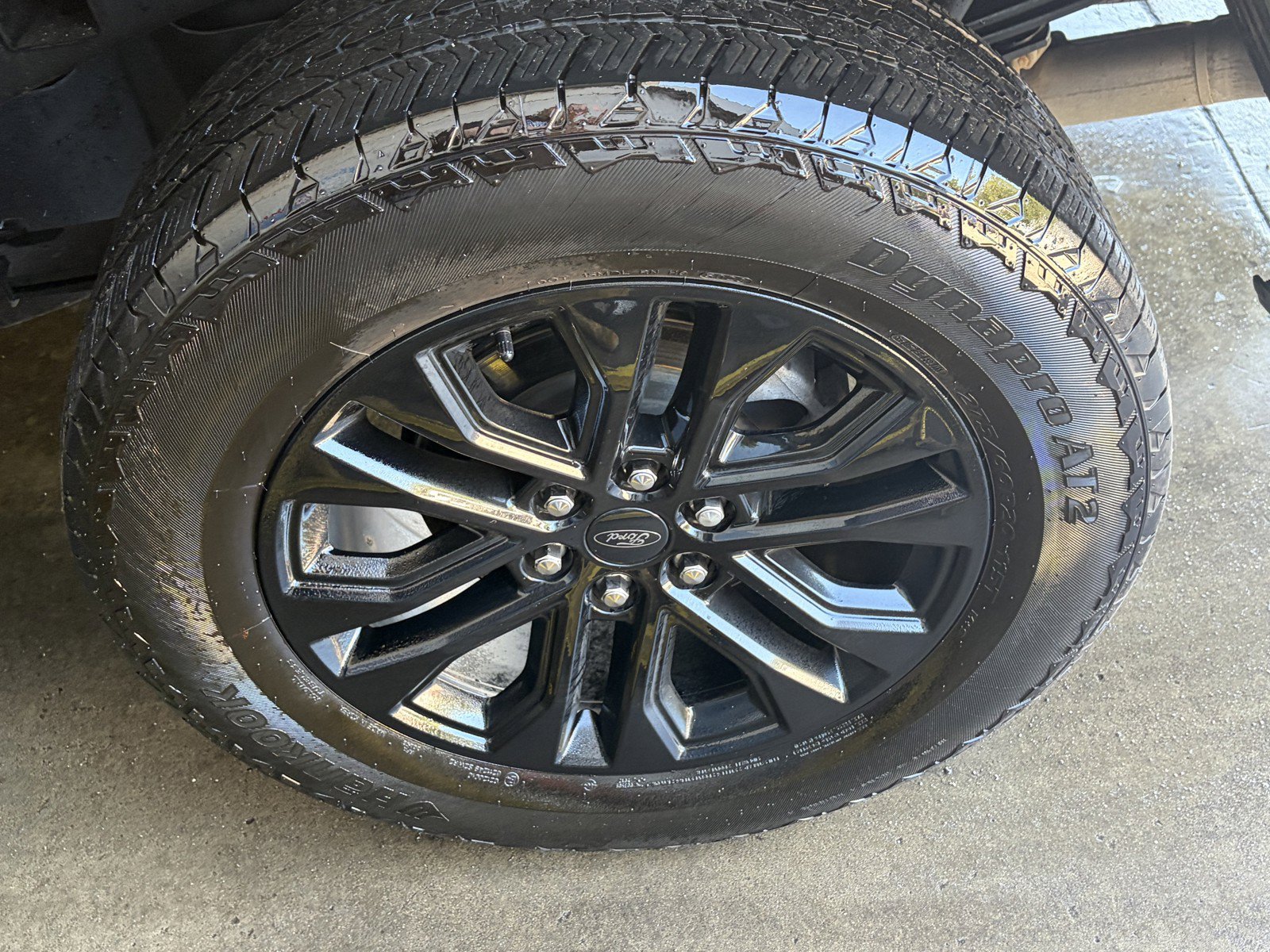 Used 2024 Ford F150 Lariat w/ Equipment Group 502A High AWD/4WD image 33