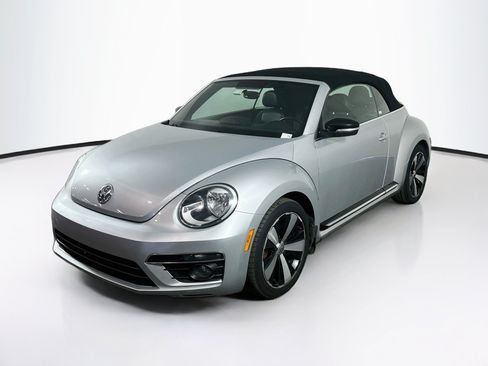 Used 2013 Volkswagen Beetle 2.0T FWD image 3