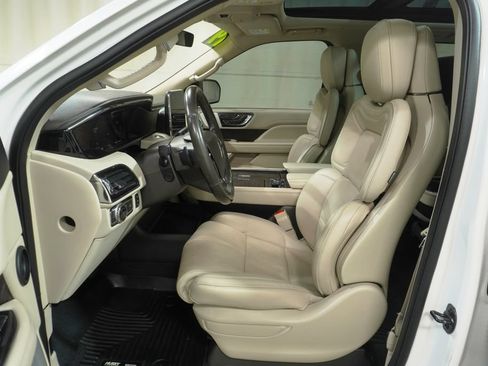 Used 2019 Lincoln Navigator L Reserve AWD/4WD image 14
