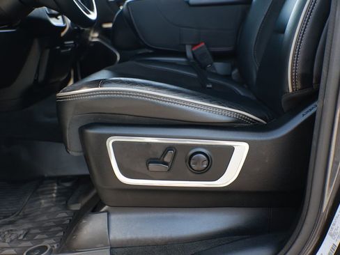Used 2022 RAM 1500 Laramie AWD/4WD image 19