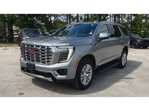 Certified 2025 GMC Yukon Denali AWD/4WD image 4
