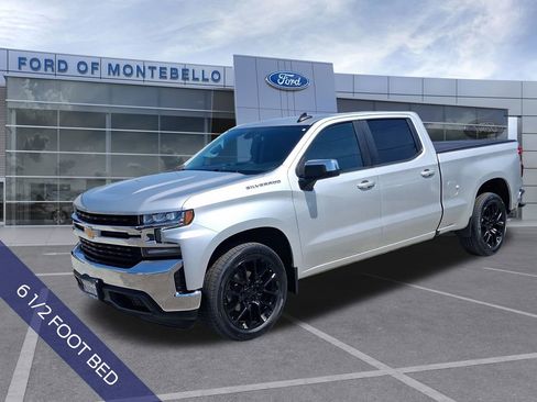 Used 2022 Chevrolet Silverado 1500 LT w/ Bed Protection Package RWD image 4