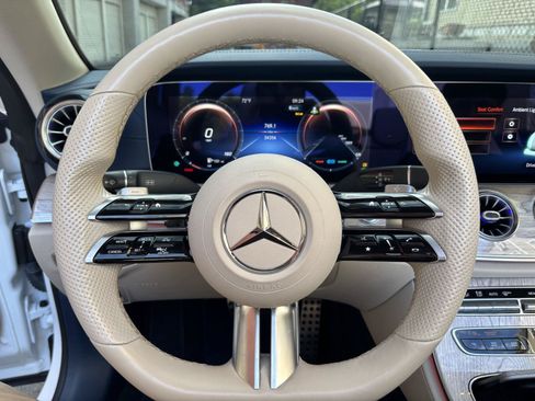 Used 2022 Mercedes-Benz E 450 Cabriolet image 22