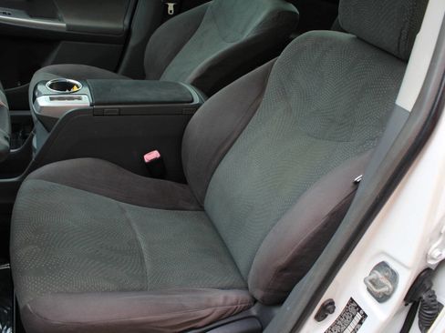 Used 2013 Toyota Prius V Two FWD image 11