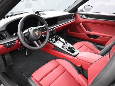 New 2026 Porsche 911 Carrera RWD image 4