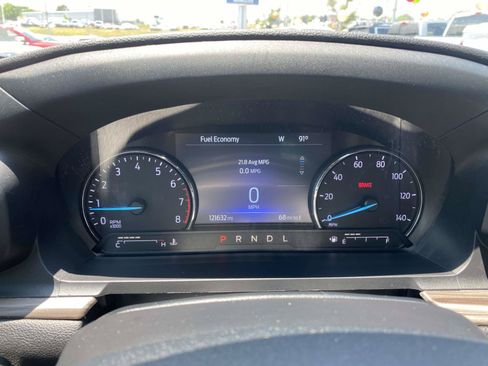 Certified 2022 Ford Explorer Limited w/ Equipment Group 301A RWD image 23