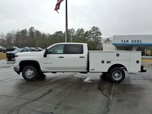 Used 2025 Chevrolet Silverado 3500 W/T w/ WT Convenience Package image 2
