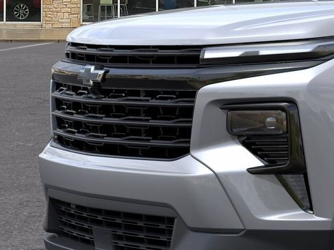 New 2027 Chevrolet Traverse LT w/ Midnight/Sport Edition FWD image 13