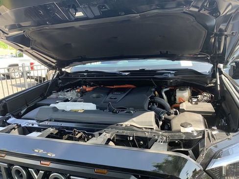 Used 2025 Toyota Sequoia TRD Pro AWD/4WD image 16