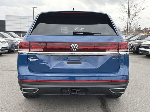 Used 2025 Volkswagen Atlas SEL image 4