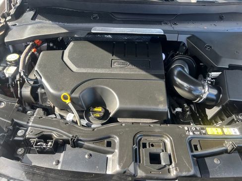 Used 2023 Land Rover Discovery Sport S image 22