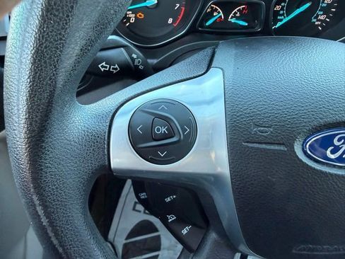 Used 2016 Ford Escape SE FWD image 21