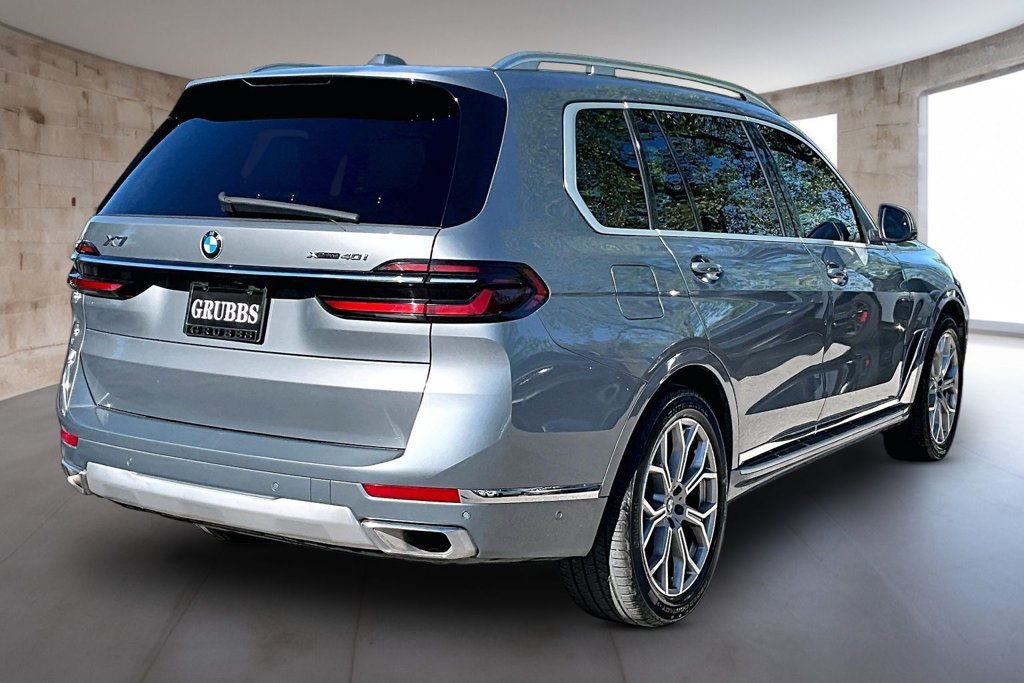 Used 2024 BMW X7 xDrive40i AWD/4WD image 2
