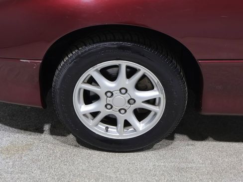 Used 2001 Chevrolet Camaro LT w/ Preferred Equipment Group 1 RWD image 8
