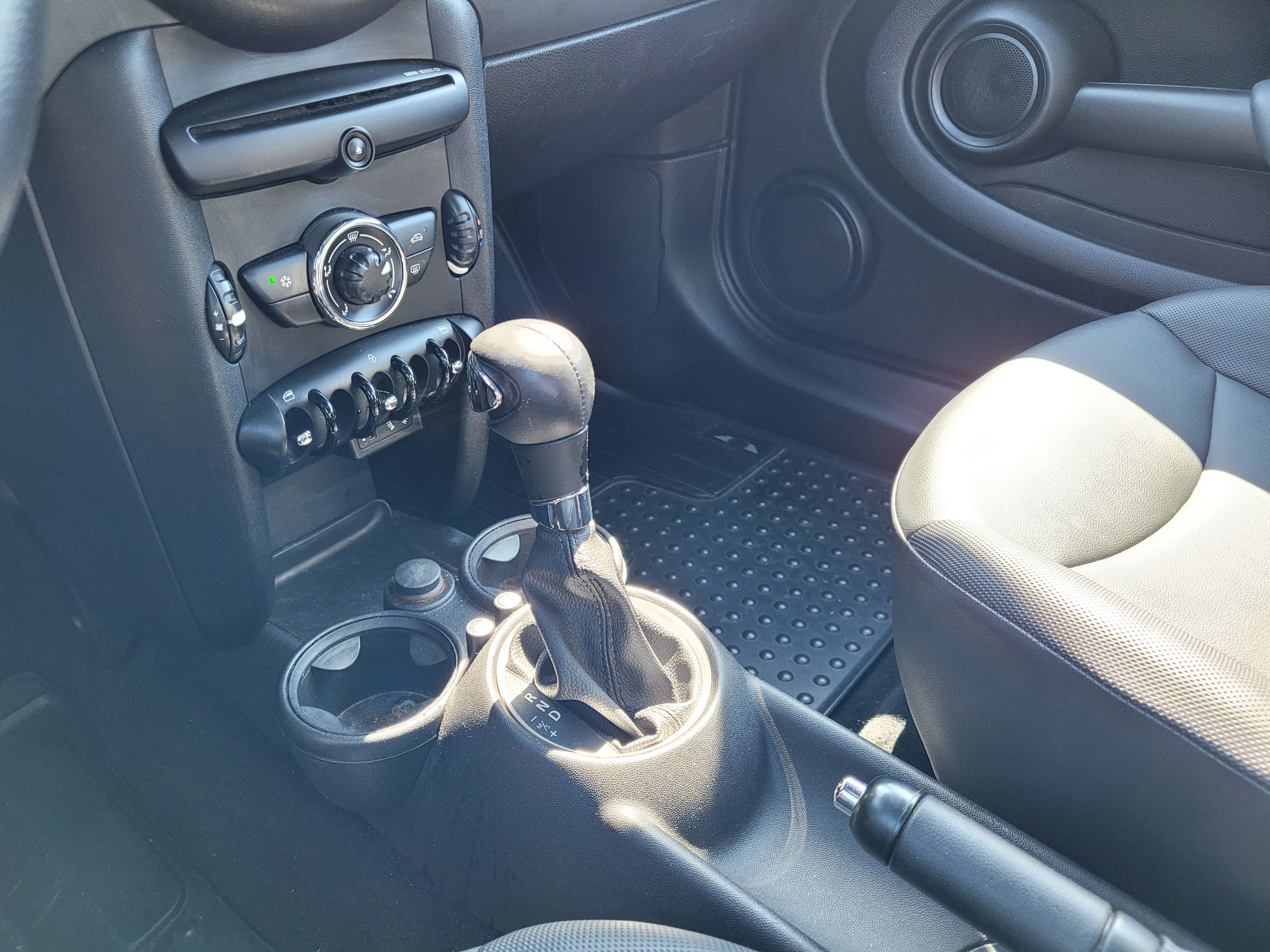 Used 2011 MINI Cooper Hardtop FWD image 22