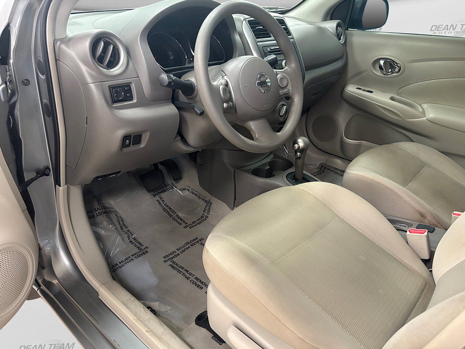 Used 2012 Nissan Versa FWD image 29