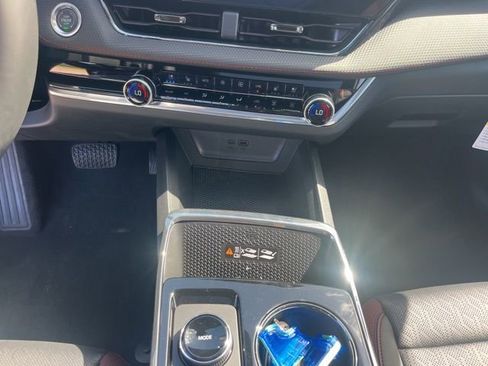 New 2026 Chevrolet Equinox RS w/ Convenience Package III image 31