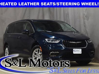 Used 2023 Chrysler Pacifica Touring-L