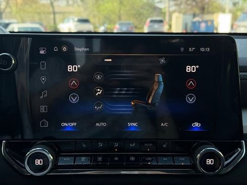 Used 2024 Chevrolet Colorado LT w/ LT Convenience Package III image 33