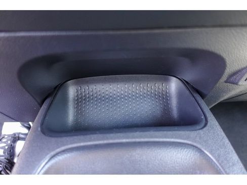 Used 2025 Toyota Corolla LE FWD image 25