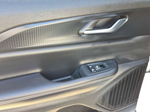 Certified 2024 Jeep Grand Cherokee Altitude AWD/4WD image 18