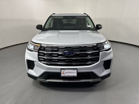 Used 2026 Ford Explorer Active AWD/4WD image 26