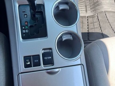 Used 2013 Toyota Highlander 4WD w/ Cold Weather Pkg image 21