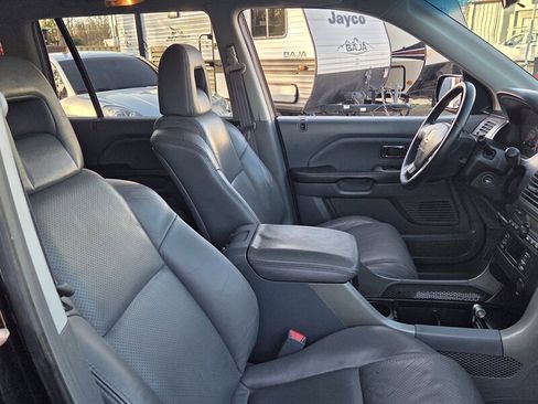 Used 2004 Honda Pilot EX image 17