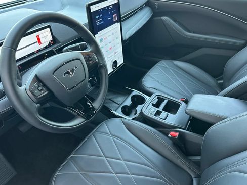 Used 2025 Ford Mustang Mach-E Select w/ Comfort Package Lite RWD image 12