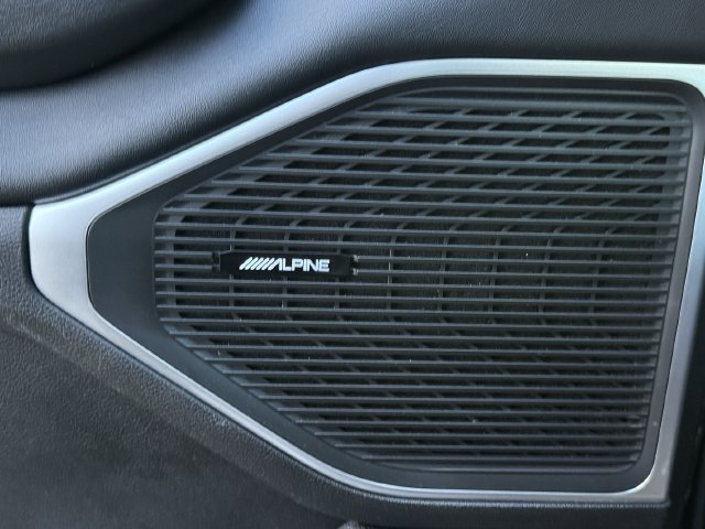 Used 2024 Jeep Wagoneer L Series II RWD image 22