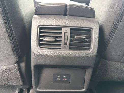Used 2022 Nissan Rogue SV FWD image 43