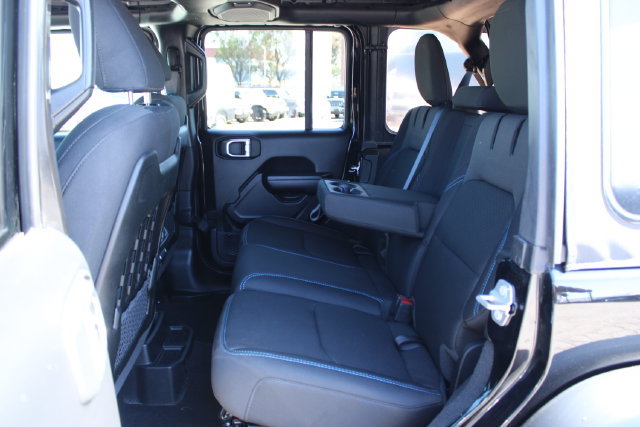 Used 2021 Jeep Wrangler Unlimited Rubicon 4xe AWD/4WD image 53