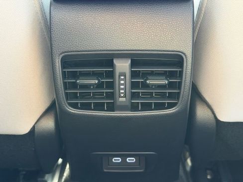 Used 2026 Toyota Corolla Cross LE w/ Moonroof Package FWD image 17