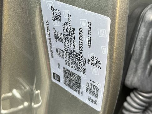 Used 2025 Chevrolet Colorado Z71 w/ Technology Package image 36