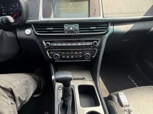 Used 2018 Kia Optima EX w/ Technology Package FWD image 16