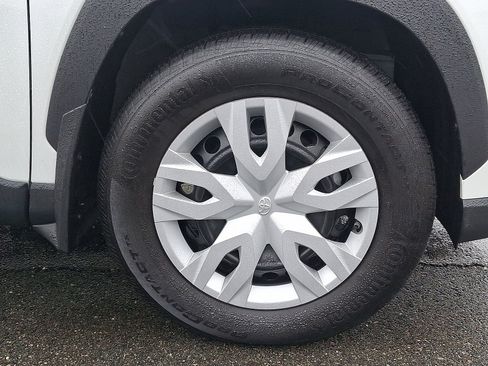 Certified 2024 Toyota Corolla Cross L image 8