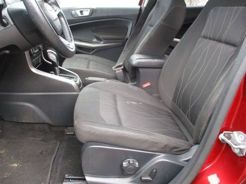 Used 2019 Ford EcoSport SE w/ SE Convenience Package image 10