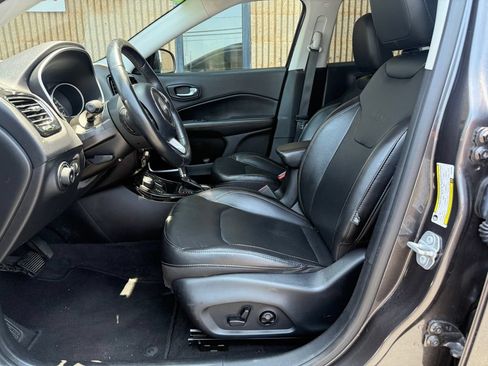 Used 2018 Jeep Compass Limited w/ Navigation Group AWD/4WD image 13