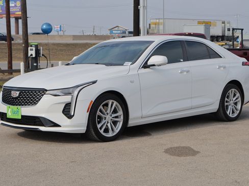 Used 2023 Cadillac CT4 Luxury image 11