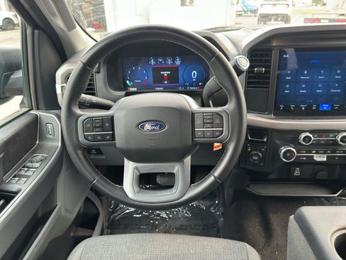 Used 2025 Ford F150 XLT w/ Equipment Group 301A Standard AWD/4WD image 17