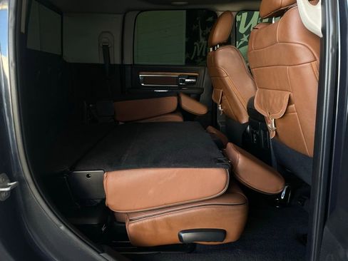 Used 2015 RAM 3500 Laramie Longhorn image 18