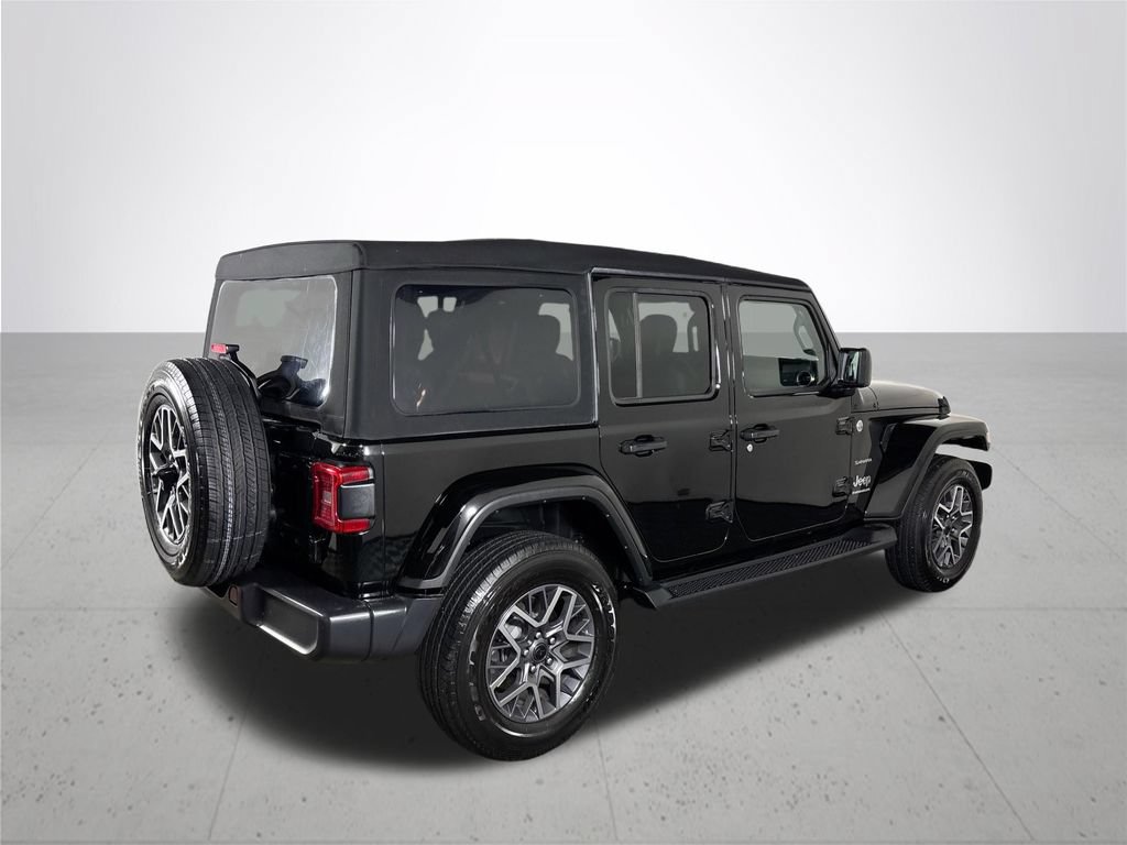 Used 2024 Jeep Wrangler Unlimited Sahara w/ Technology Group AWD/4WD image 7