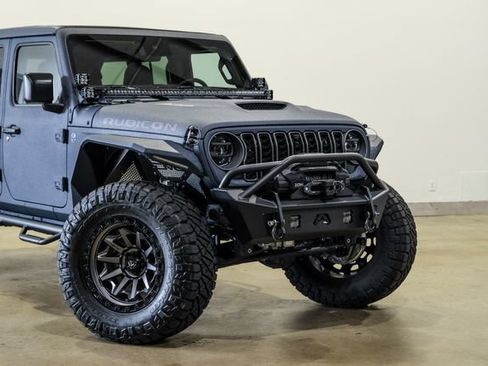 Used 2024 Jeep Wrangler Unlimited Rubicon w/ Technology Group AWD/4WD image 34