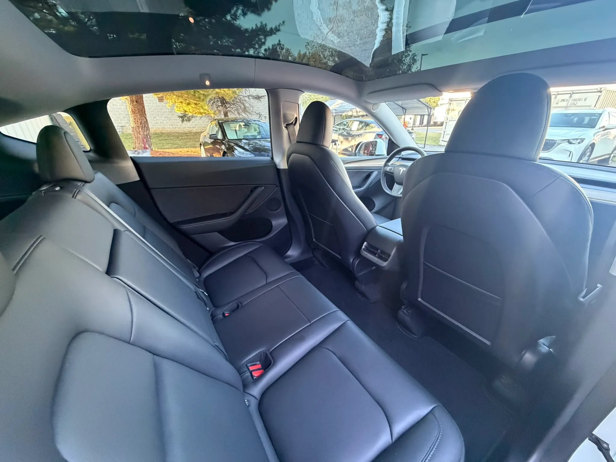 Used 2022 Tesla Model Y Long Range AWD/4WD image 19