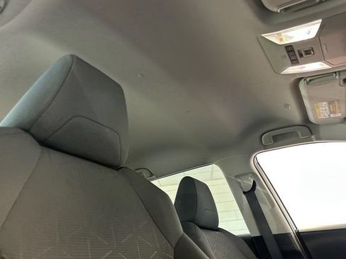 Used 2024 Toyota RAV4 XLE FWD image 21