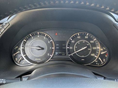 Used 2017 Nissan Armada Platinum image 10